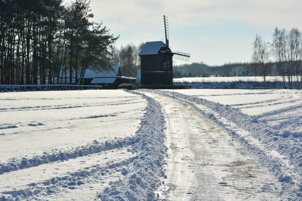 Dworek Pod Wiecha Kaweczyn  Exterior photo