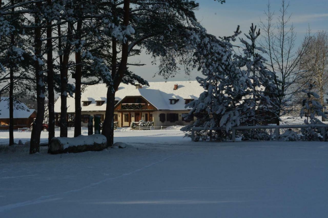 Dworek Pod Wiecha Kaweczyn  Exterior photo