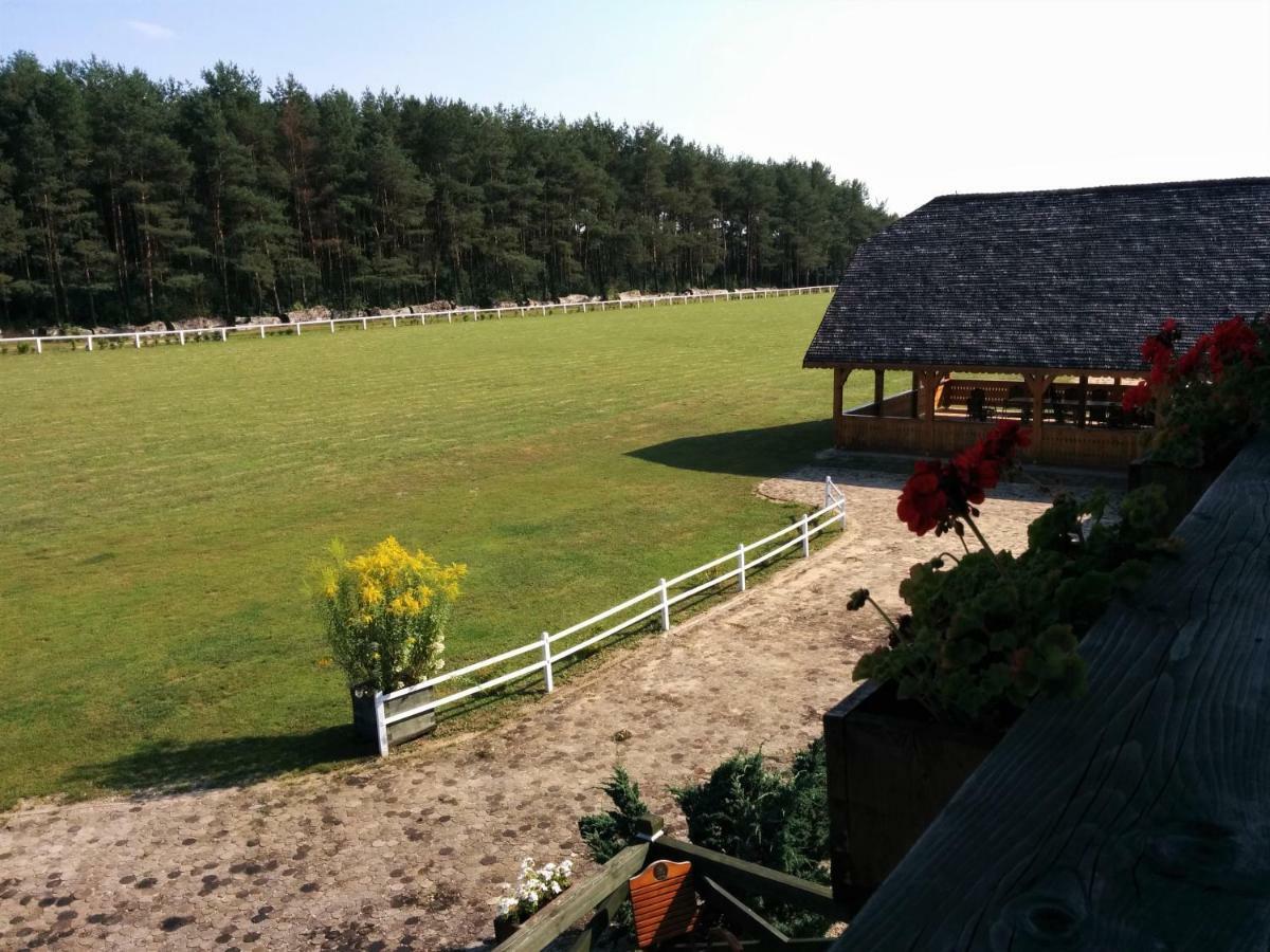 Dworek Pod Wiecha Kaweczyn  Exterior photo